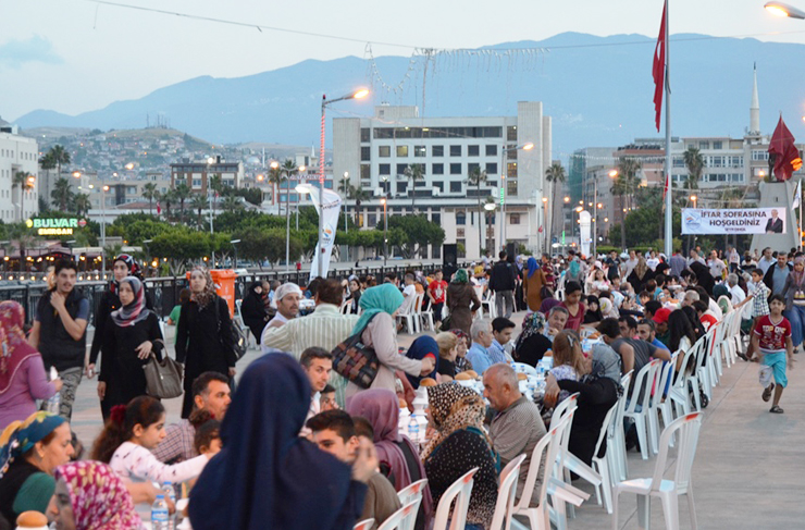 bld-iftar yemeği5