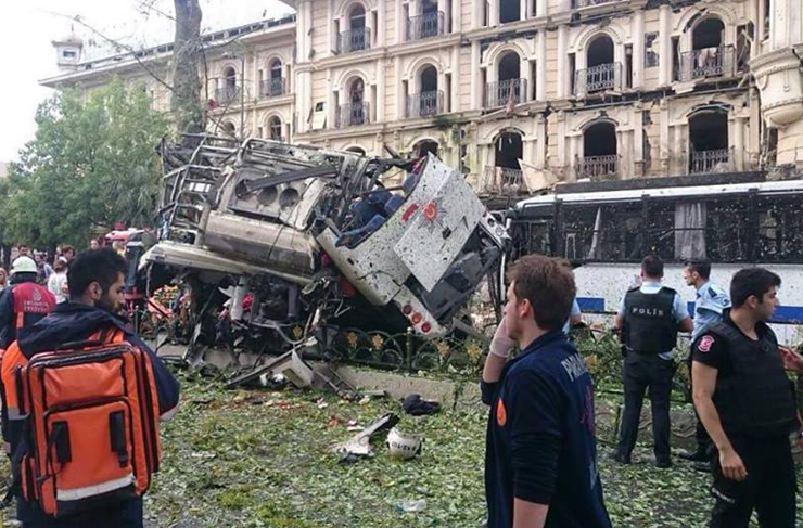 istanbul bombalı saldırı1