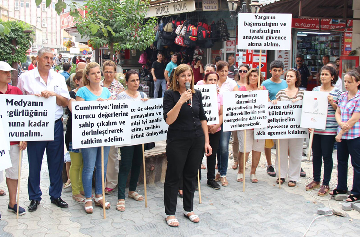 chp kadın kolları1